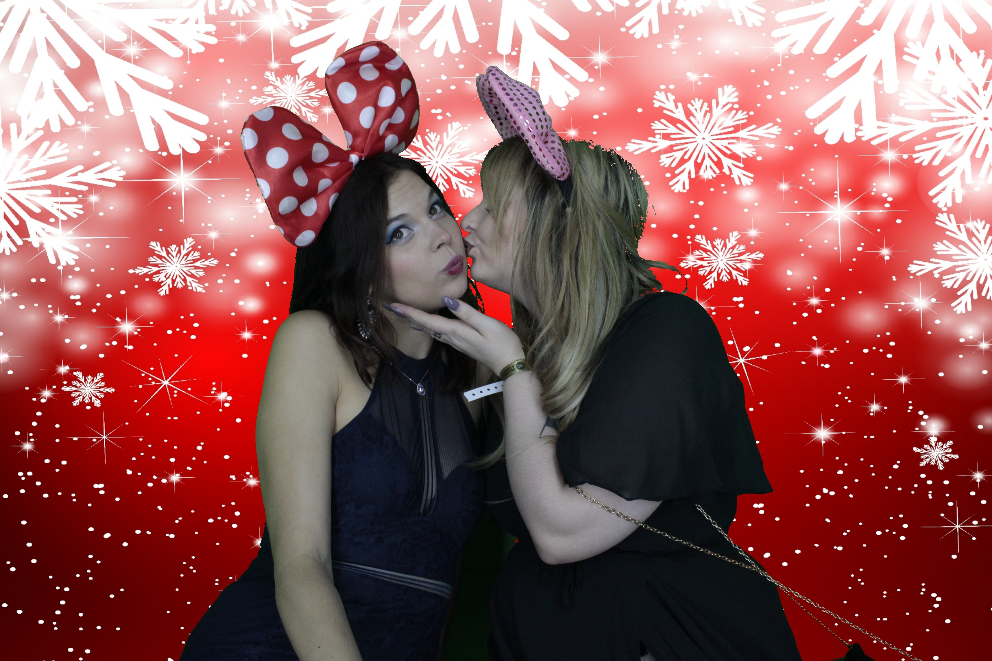 Domestic and General Christmas Party 2019 | View more photos from the event at gallery.myphotoboothexperience.co.uk/u/MyPhotoBoothExperienceLtd/Domestic-and-General-Christmas-Party-2019